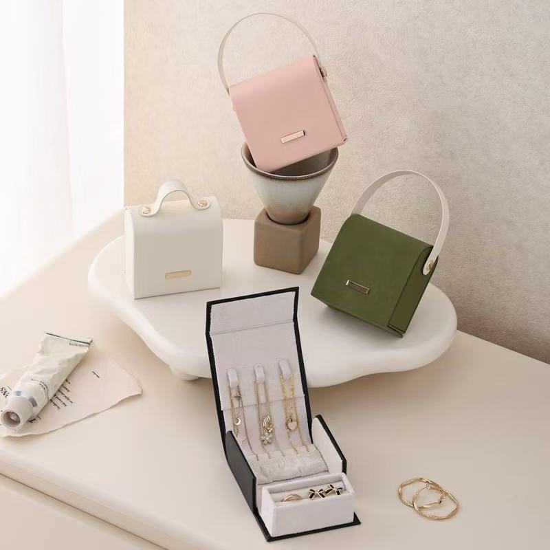 Hanging Mini Jewelry Storage Case